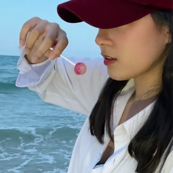 รูปโปรไฟล์ของ Emmy (เอมมี่)