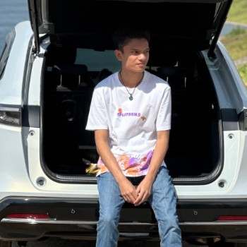 รูปโปรไฟล์ของ ปั้น