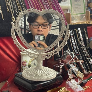 รูปโปรไฟล์ของ Aom